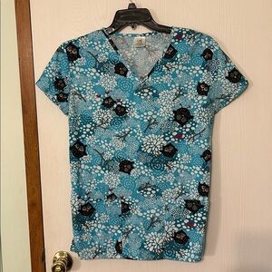 B Scrubs Blue and White Owl Printed Scrub Top Size Medium